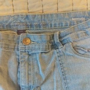 Light denim Bermuda shorts
